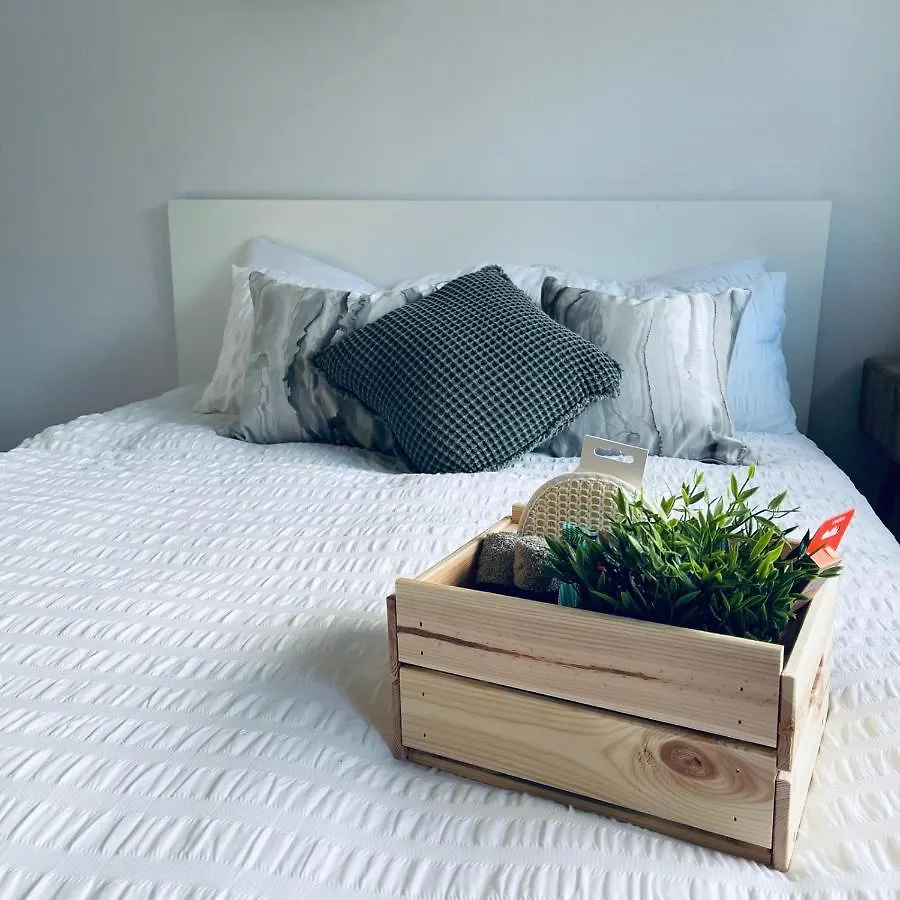 2 Bed House, Sleeps 6, Dog Friendly, Close To A14 M11, With Garden & Parking Long Stay Work Contractor Leisure, Jade Cambridge 0*,  Egyesült Királyság