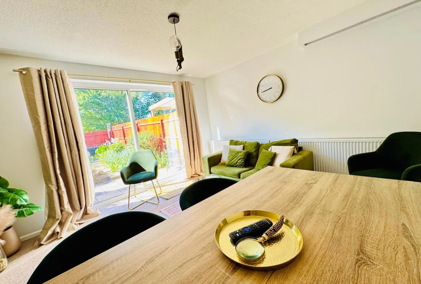 2 Bed House, Sleeps 6, Dog Friendly, Close To A14 M11, With Garden & Parking Long Stay Work Contractor Leisure, Jade Cambridge Egyesült Királyság