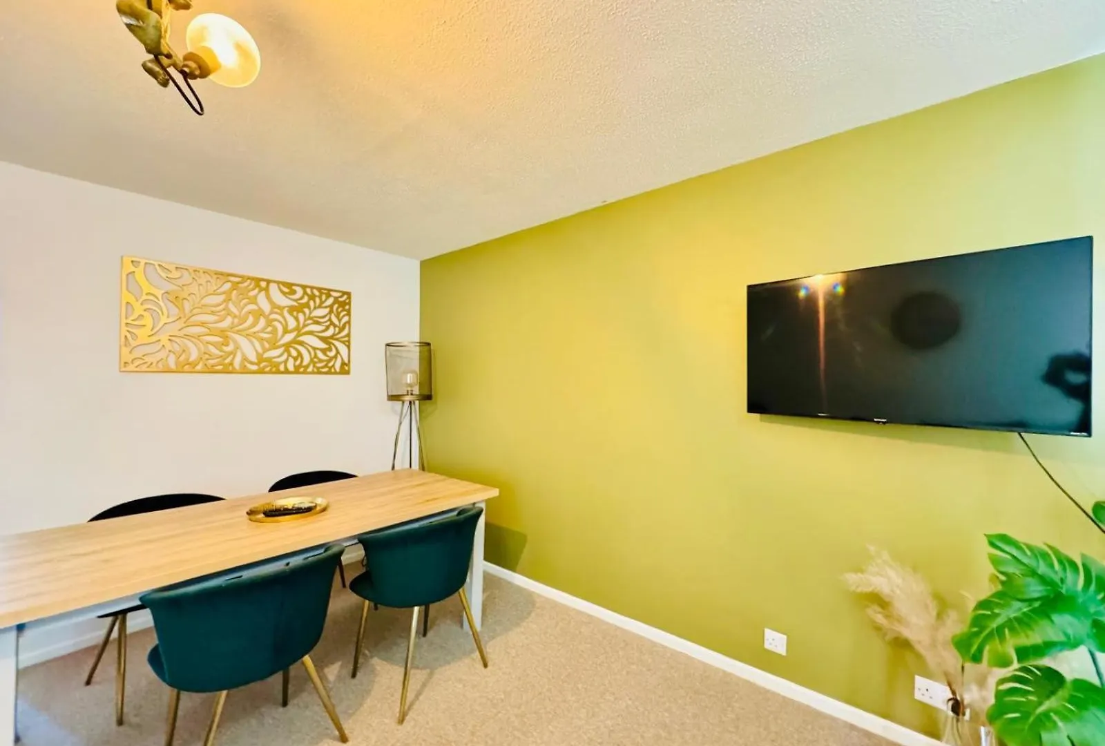 Nyaraló 2 Bed House, Sleeps 6, Dog Friendly, Close To A14 M11, With Garden & Parking Long Stay Work Contractor Leisure, Jade Cambridge